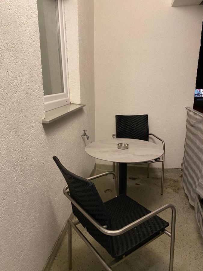 Aparts House - Balkon-Wifi-Kitchen 埃森 外观 照片